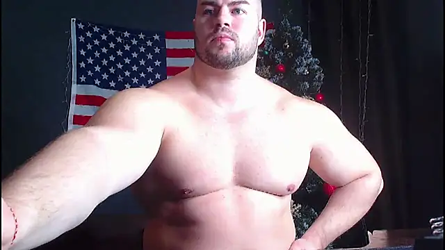 Snapshot of muscularjohnforuX chatting on December 18, 7:19 pm muscularjohnforuX online show from December 18, 7:19 pm