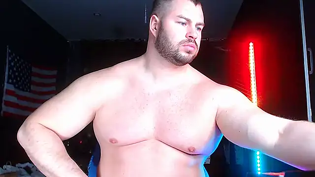 Snapshot of muscularjohnforuX chatting on February 4, 5:21 am muscularjohnforuX online show from February 4, 5:21 am