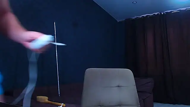 Snapshot of muscularjohnforuX chatting on September 22, 8:27 am muscularjohnforuX online show from September 22, 8:27 am