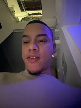 Snapshot of BestMasterForYou chatting on October 21, 6:14 am BestMasterForYou online show from October 21, 6:14 am