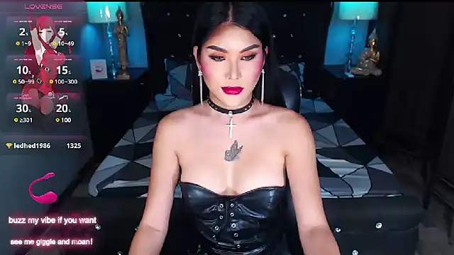 Snapshot of BigCockGODDESS chatting on March 3, 1:09 pm BigCockGODDESS online show from March 3, 1:09 pm