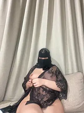 Snapshot of arabiaAna chatting on May 10, 7:41 pm arabiaAna online show from May 10, 7:41 pm
