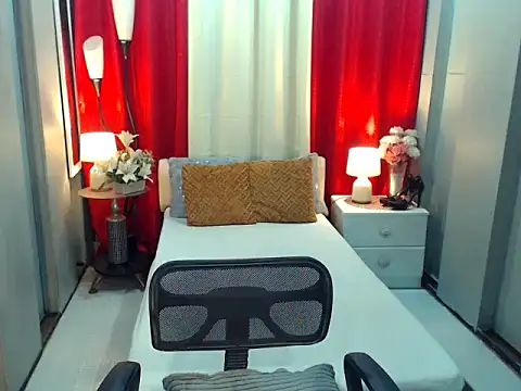 BedtimeMistress online show from October 6, 8:12 am