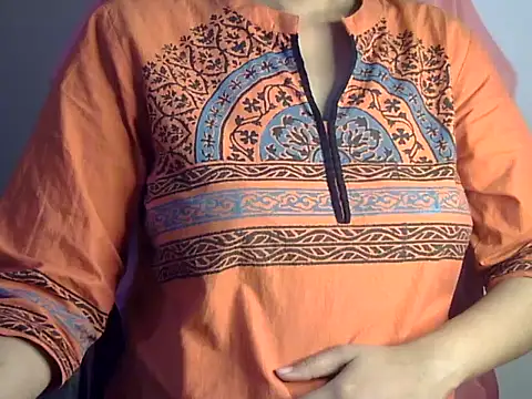 Snapshot of SiaraSiyA chatting on April 24, 5:04 pm SiaraSiyA online show from April 24, 5:04 pm