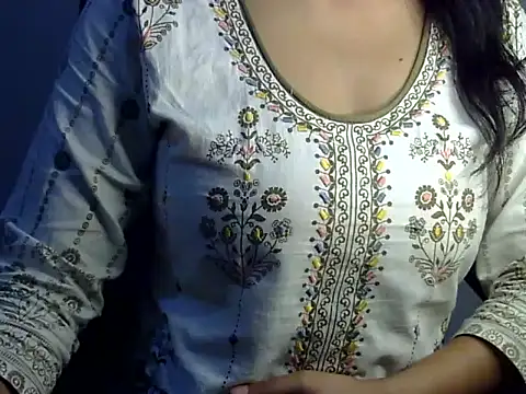 Snapshot of SiaraSiyA chatting on May 3, 8:20 am SiaraSiyA online show from May 3, 8:20 am