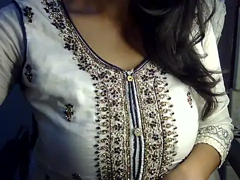 Snapshot of SiaraSiyA chatting on May 13, 5:21 pm SiaraSiyA online show from May 13, 5:21 pm