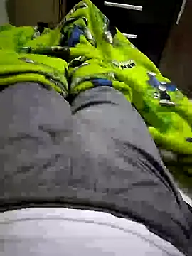 Snapshot of shiiank chatting on May 1, 3:33 am shiiank online show from May 1, 3:33 am