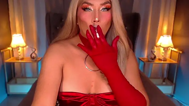 QUEEN GIAMOORE69 online show from March 15, 7:42 pm