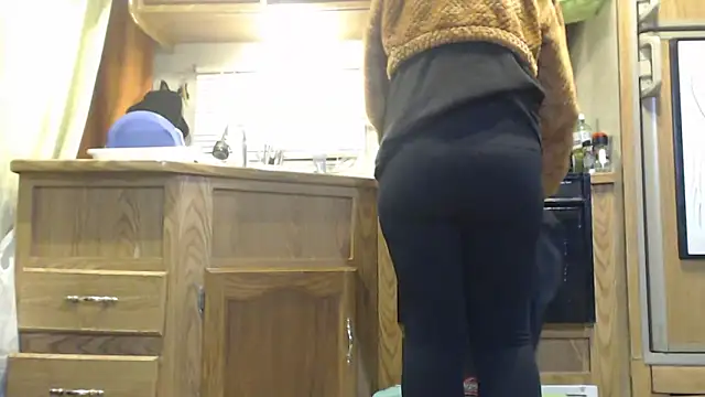 Snapshot of sexyinpantyhose chatting on January 11, 8:43 am sexyinpantyhose online show from January 11, 8:43 am