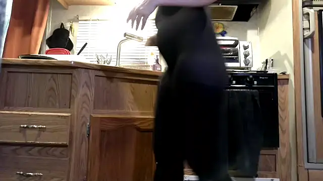 Snapshot of sexyinpantyhose chatting on April 2, 3:48 am sexyinpantyhose online show from April 2, 3:48 am