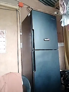 lickmepussy21 online show from April 21, 9:39 pm