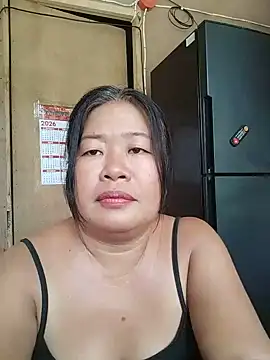 Snapshot of lickmepussy21 chatting on June 11, 2:33 am lickmepussy21 online show from June 11, 2:33 am