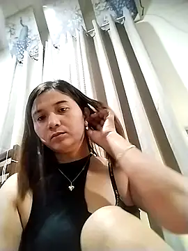 Snapshot of MS_Isabella_Snow92 chatting on May 17, 10:06 pm MS Isabella Snow92 online show from May 17, 10:06 pm