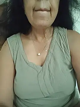 Snapshot of Susannemilf chatting on May 29, 7:17 am Susannemilf online show from May 29, 7:17 am
