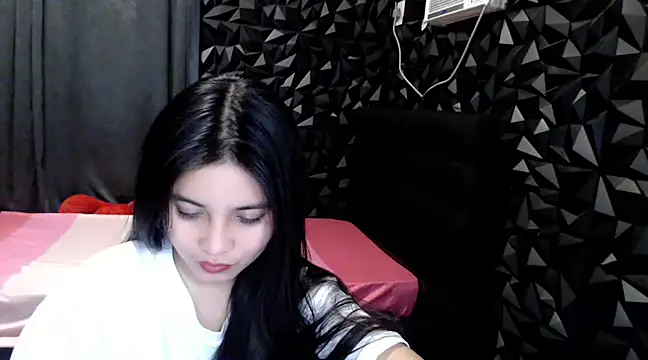 Snapshot of _Bellatrixy_ chatting on January 5, 7:07 pm Bellatrixy online show from January 5, 7:07 pm