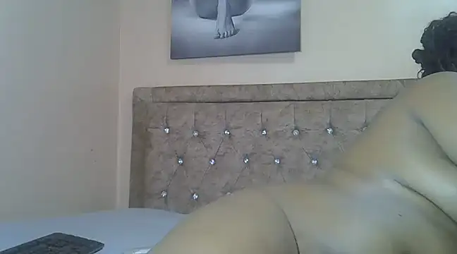 SexyVeey online show from March 18, 9:43 pm