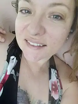 julimonroe online show from February 9, 1:56 pm