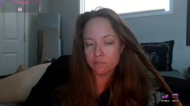 julimonroe online show from November 11, 4:07 pm