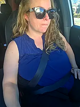 julimonroe online show from November 13, 5:56 pm