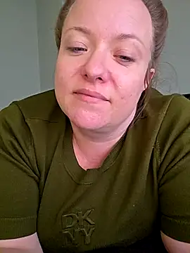 julimonroe online show from April 15, 12:06 am