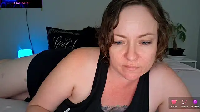 julimonroe online show from May 20, 3:13 am