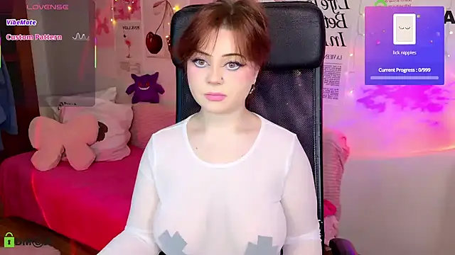 Snapshot of StellaMilla chatting on April 25, 12:02 am StellaMilla online show from April 25, 12:02 am