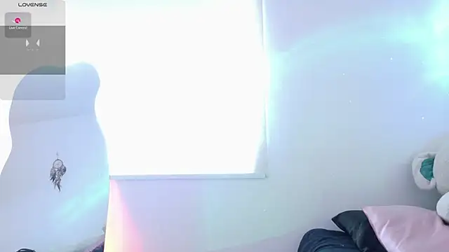 Snapshot of Lia_Tinez chatting on May 1, 9:19 pm Lia Tinez online show from May 1, 9:19 pm