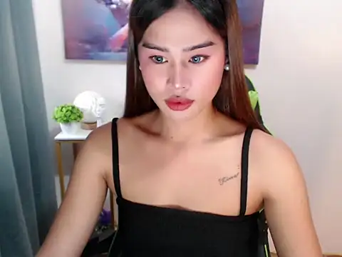 Snapshot of princessjadexx chatting on April 24, 5:43 am princessjadexx online show from April 24, 5:43 am