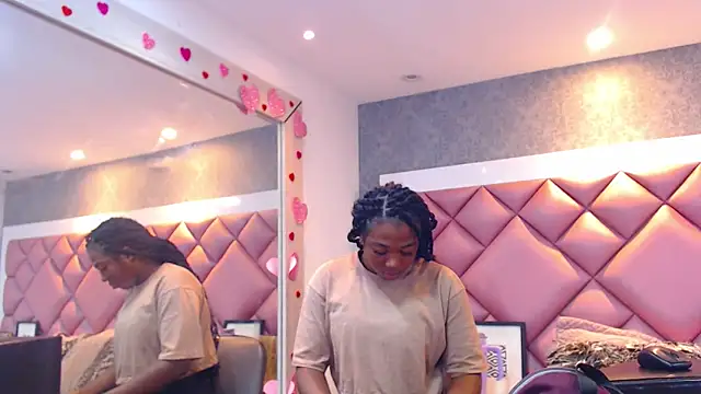 DanielaDuff online show from February 18, 7:32 pm