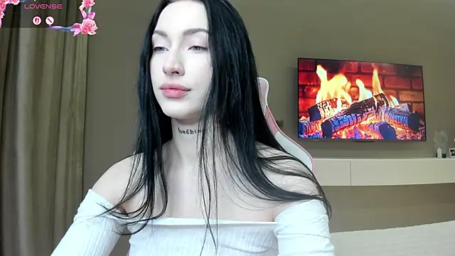 Snapshot of JenniferQueen11 chatting on January 8, 4:09 pm JenniferQueen11 online show from January 8, 4:09 pm