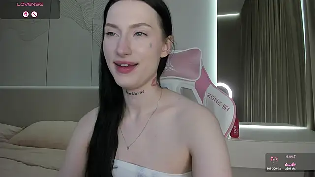 Snapshot of JenniferQueen11 chatting on June 6, 6:12 pm JenniferQueen11 online show from June 6, 6:12 pm