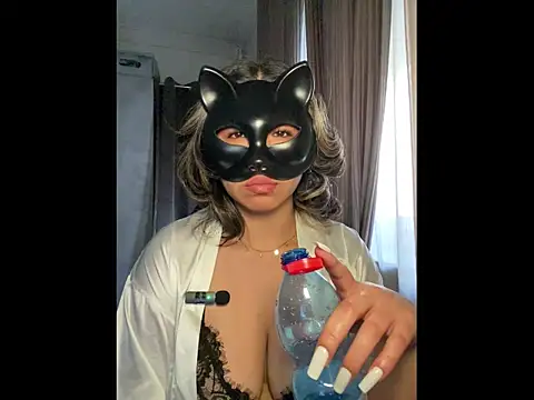 nenalayla online show from April 18, 9:24 am