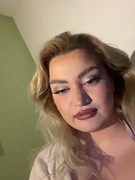 EmiliaPetrova online show from February 14, 9:10 pm