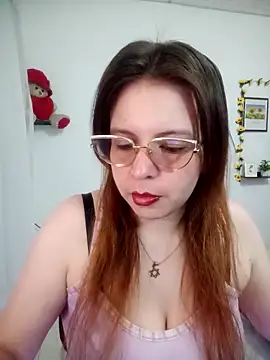 lorenitabella online show from March 29, 9:09 am