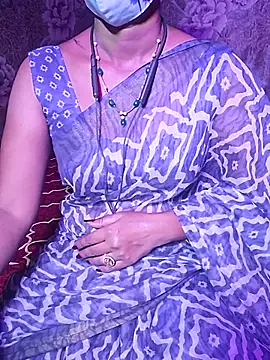 Snapshot of XBHUUME chatting on November 7, 5:13 pm XBHUUME online show from November 7, 5:13 pm