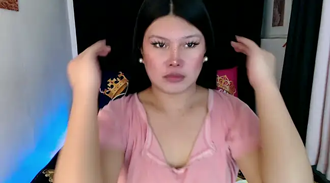 Snapshot of Angelic_Fuckerxxx chatting on February 13, 10:34 am Angelic Fuckerxxx online show from February 13, 10:34 am