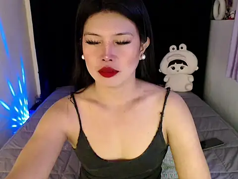 Snapshot of Angelic_Fuckerxxx chatting on April 27, 2:53 am Angelic Fuckerxxx online show from April 27, 2:53 am