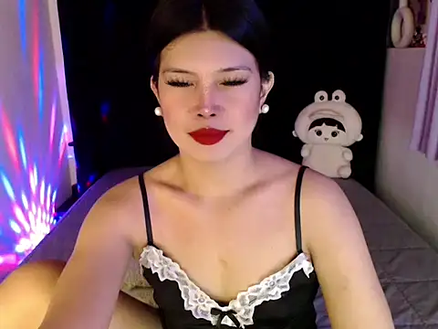 Snapshot of Angelic_Fuckerxxx chatting on May 4, 5:03 am Angelic Fuckerxxx online show from May 4, 5:03 am