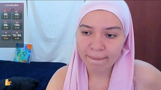 Snapshot of MatchedEyebrow chatting on December 14, 9:24 pm MatchedEyebrow online show from December 14, 9:24 pm