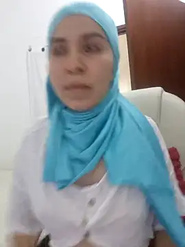 Snapshot of MatchedEyebrow chatting on March 3, 8:54 pm MatchedEyebrow online show from March 3, 8:54 pm