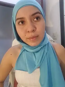 Snapshot of MatchedEyebrow chatting on March 6, 9:53 pm MatchedEyebrow online show from March 6, 9:53 pm