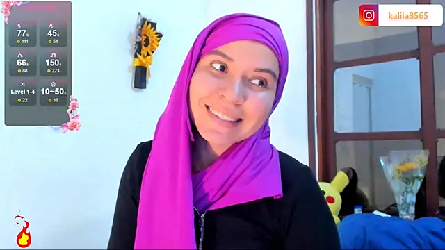 Snapshot of MatchedEyebrow chatting on December 16, 8:36 pm MatchedEyebrow online show from December 16, 8:36 pm