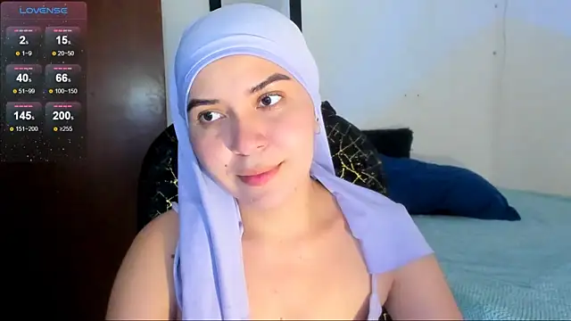 Snapshot of MatchedEyebrow chatting on April 22, 8:54 pm MatchedEyebrow online show from April 22, 8:54 pm