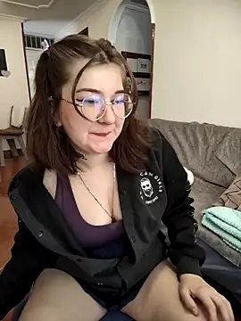 HunnyyLove online show from October 6, 4:37 pm