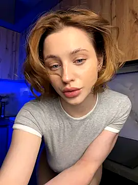 Camilla Railian online show from December 5, 4:36 pm