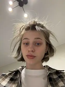 Camilla Railian online show from April 7, 5:13 pm