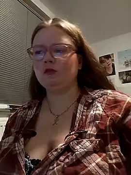 Snapshot of Merle18 chatting on September 20, 8:54 pm Merle18 online show from September 20, 8:54 pm