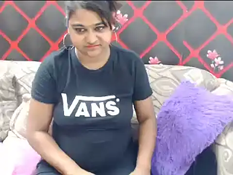 Snapshot of indian_glitter chatting on March 5, 6:01 pm indian glitter online show from March 5, 6:01 pm