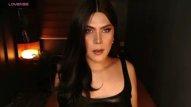 Snapshot of SweetieZeveey_ chatting on March 16, 6:56 pm SweetieZeveey online show from March 16, 6:56 pm