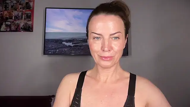 Snapshot of RachellAmazing chatting on July 6, 6:21 pm RachellAmazing online show from July 6, 6:21 pm